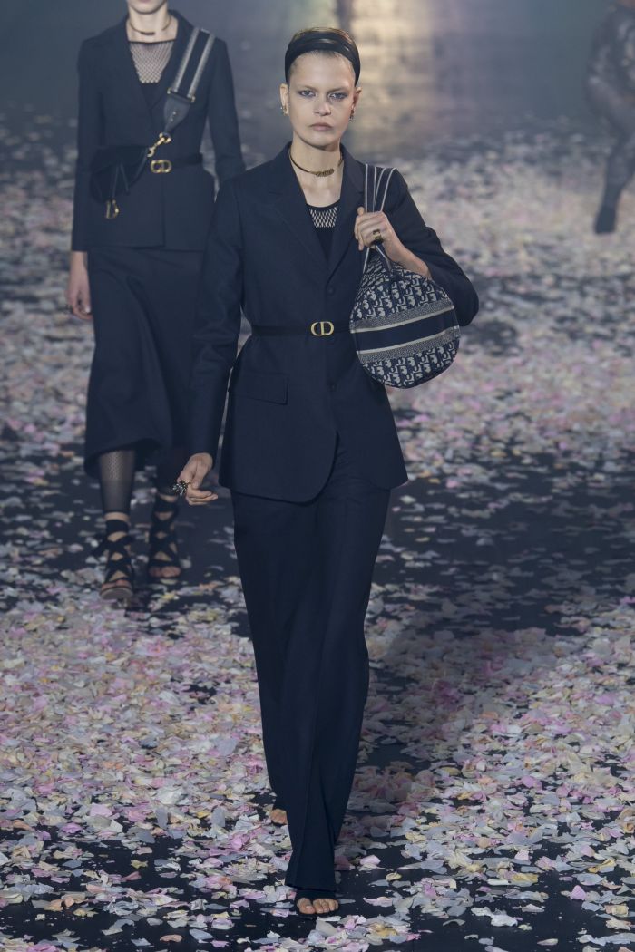 Модный женский костюм Christian Dior